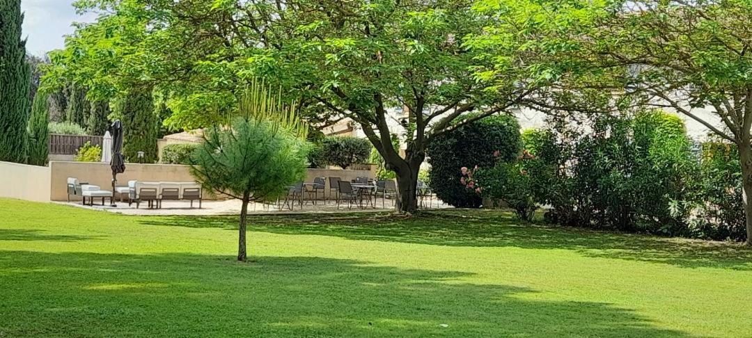 Le Mas Des Vergers Salon-de-Provence Ngoại thất bức ảnh